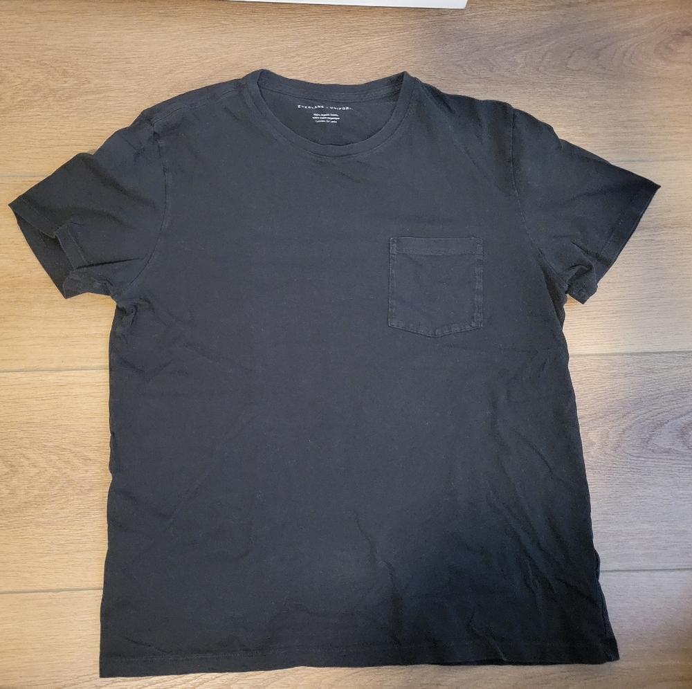Men's Black T-Shirt Everlane Uniform